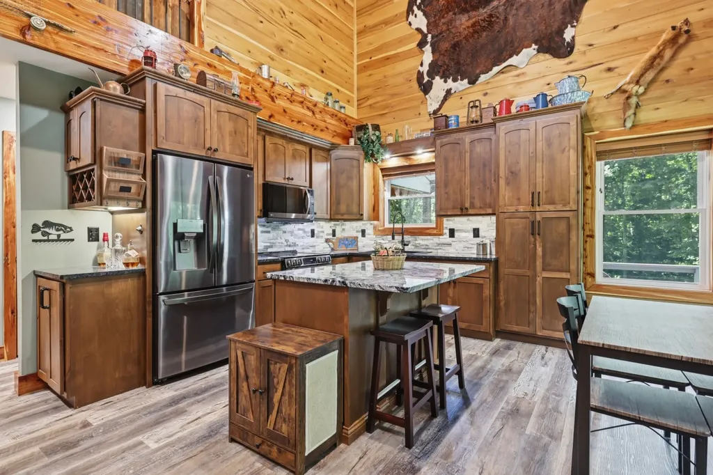 570 Bobcat Trail Dover TN 37058