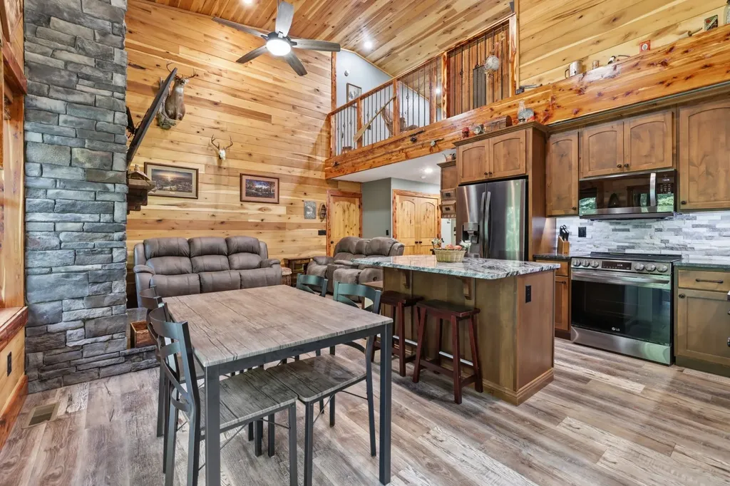 570 Bobcat Trail Dover TN 37058