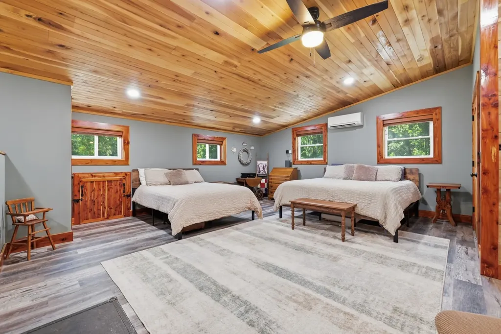 570 Bobcat Trail Dover TN 37058