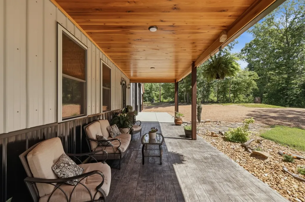 570 Bobcat Trail Dover TN 37058