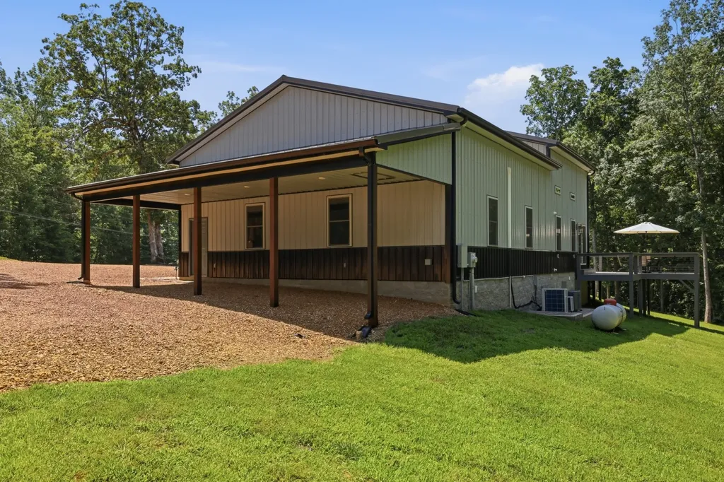 570 Bobcat Trail Dover TN 37058