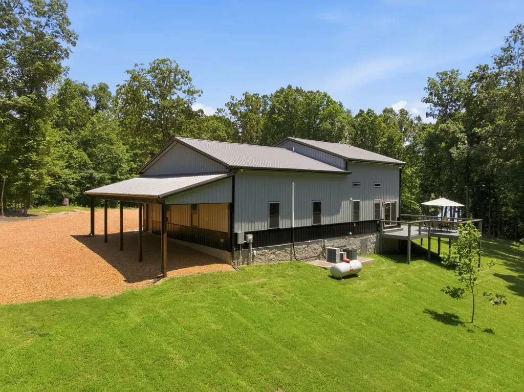 570 Bobcat Trail Dover TN 37058