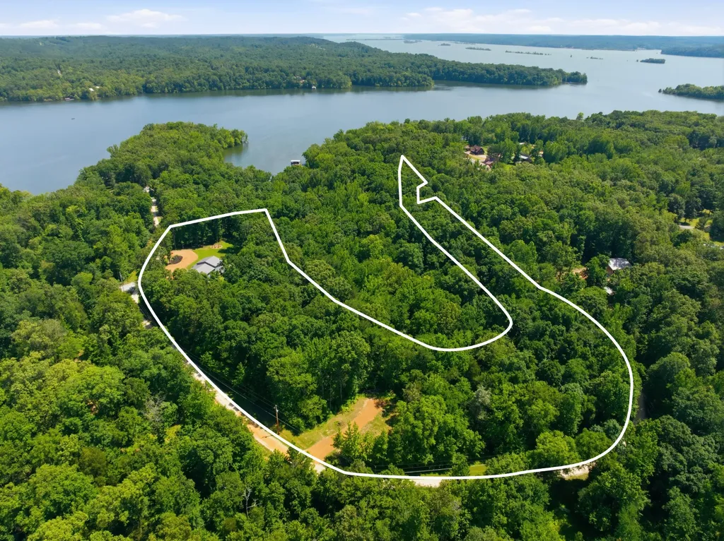 570 Bobcat Trail Dover TN 37058