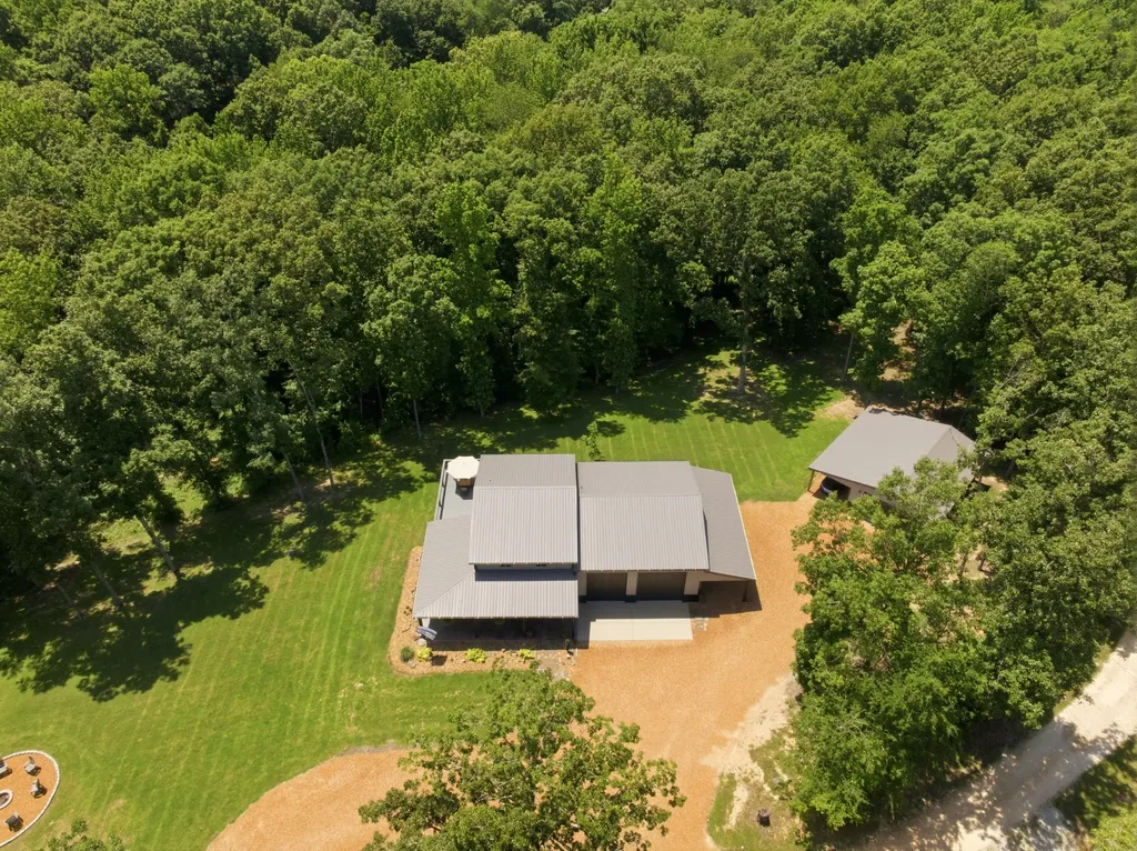 570 Bobcat Trail Dover TN 37058