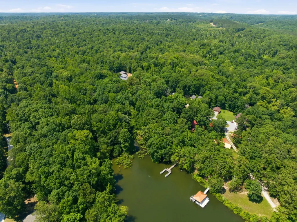 570 Bobcat Trail Dover TN 37058