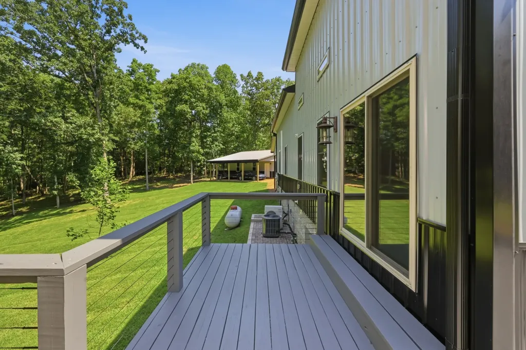 570 Bobcat Trail Dover TN 37058