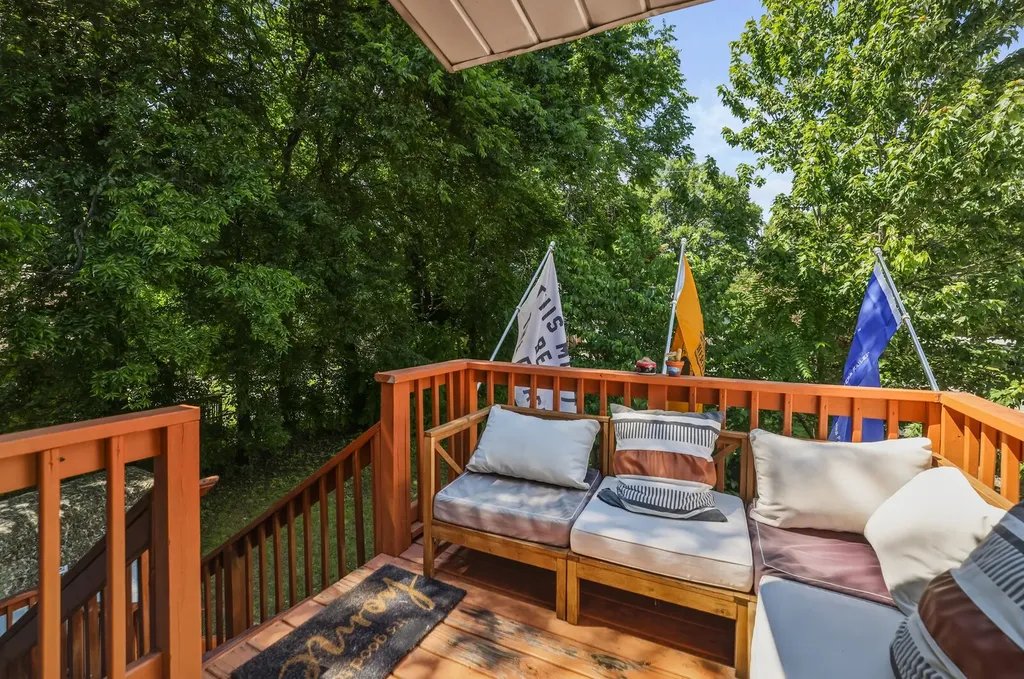911 Chicamauga Avenue Nashville TN 37206