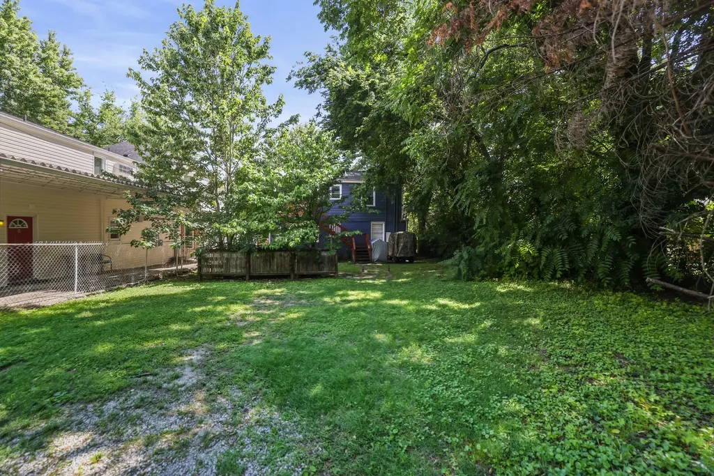 911 Chicamauga Avenue Nashville TN 37206