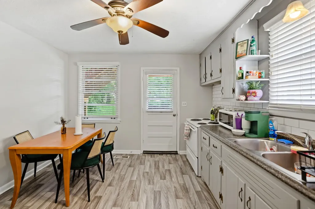 911 Chicamauga Avenue Nashville TN 37206