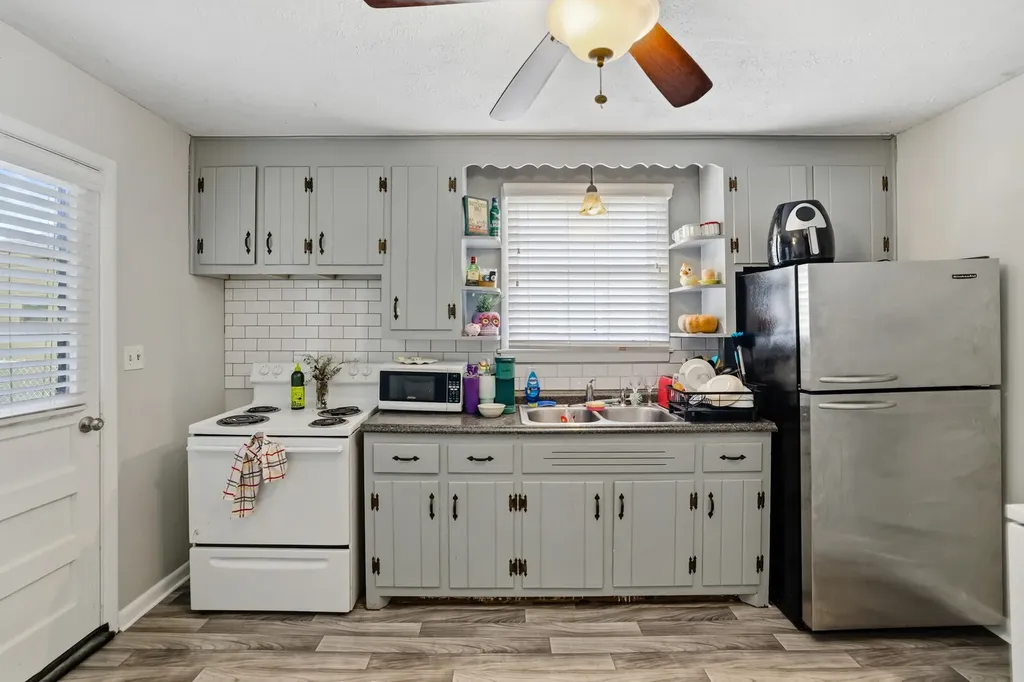 911 Chicamauga Avenue Nashville TN 37206