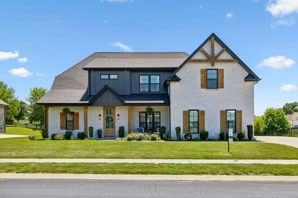 409 Sheas Way Clarksville TN 37043