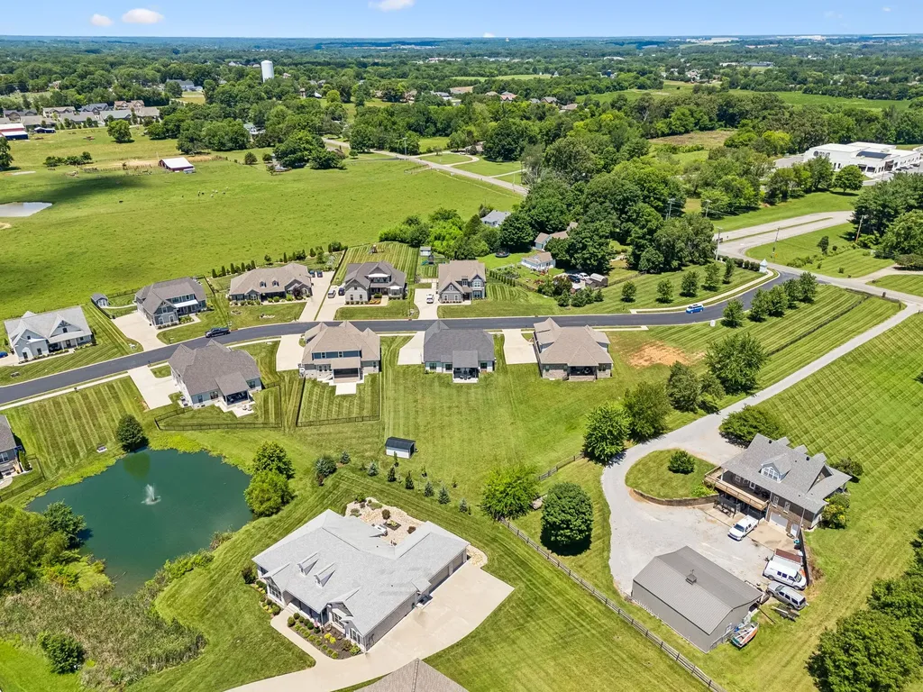409 Sheas Way Clarksville TN 37043