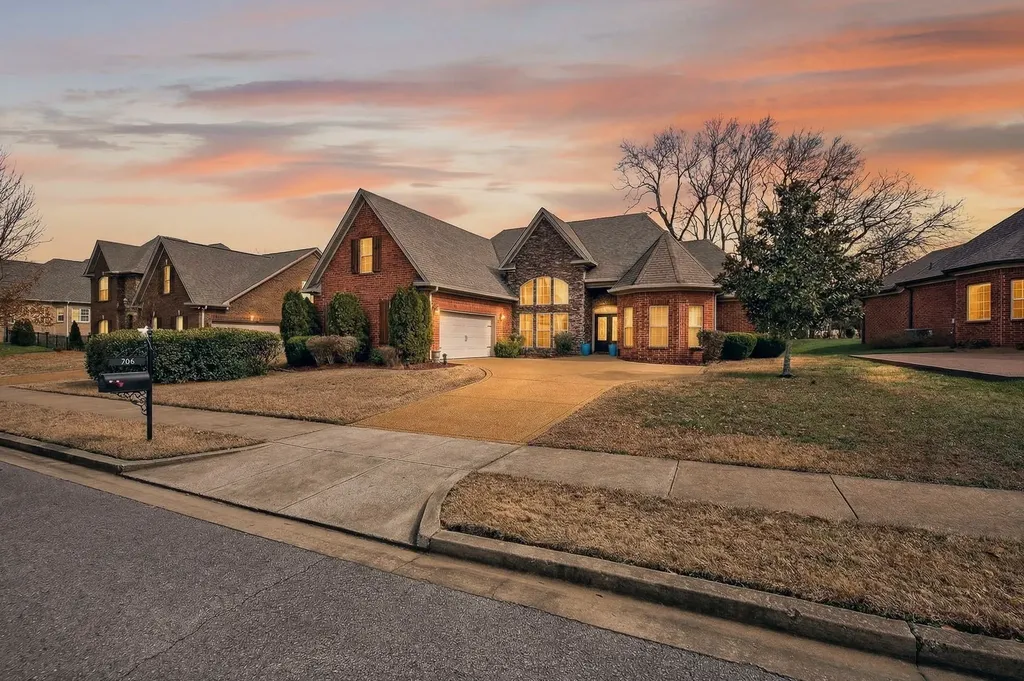 105 Sagamore Trace Hendersonville TN 37075