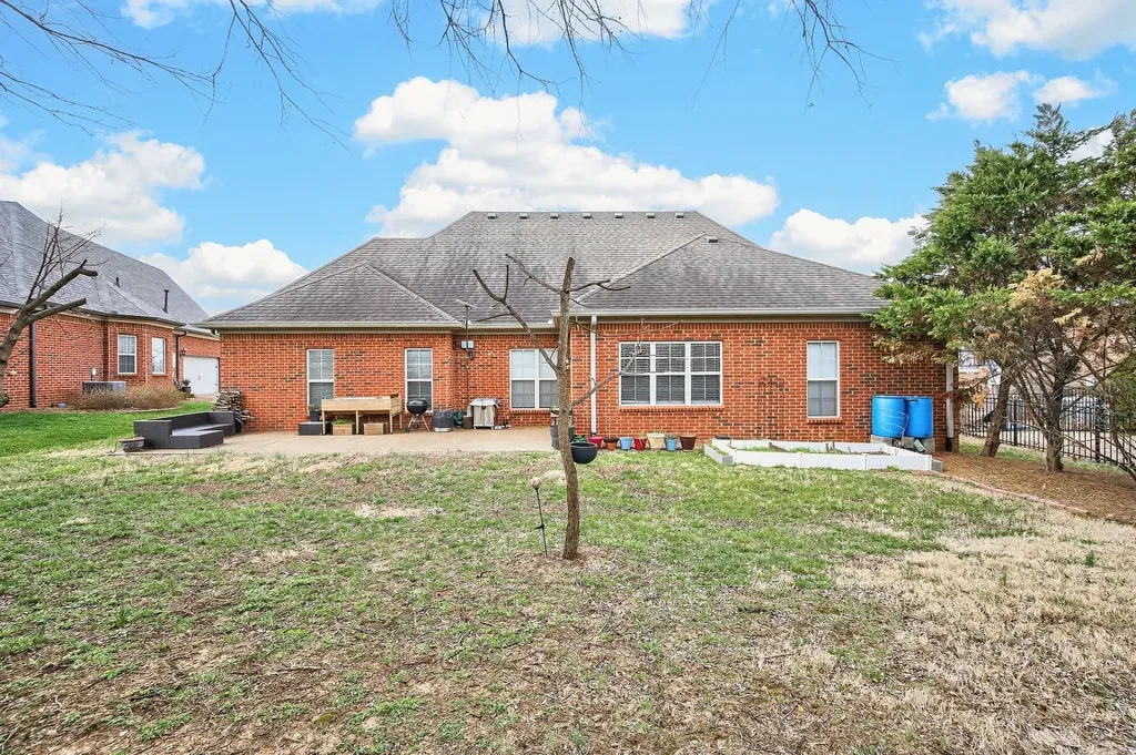 105 Sagamore Trace Hendersonville TN 37075