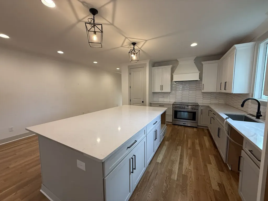 405A S 10th Street Nashville TN 37206