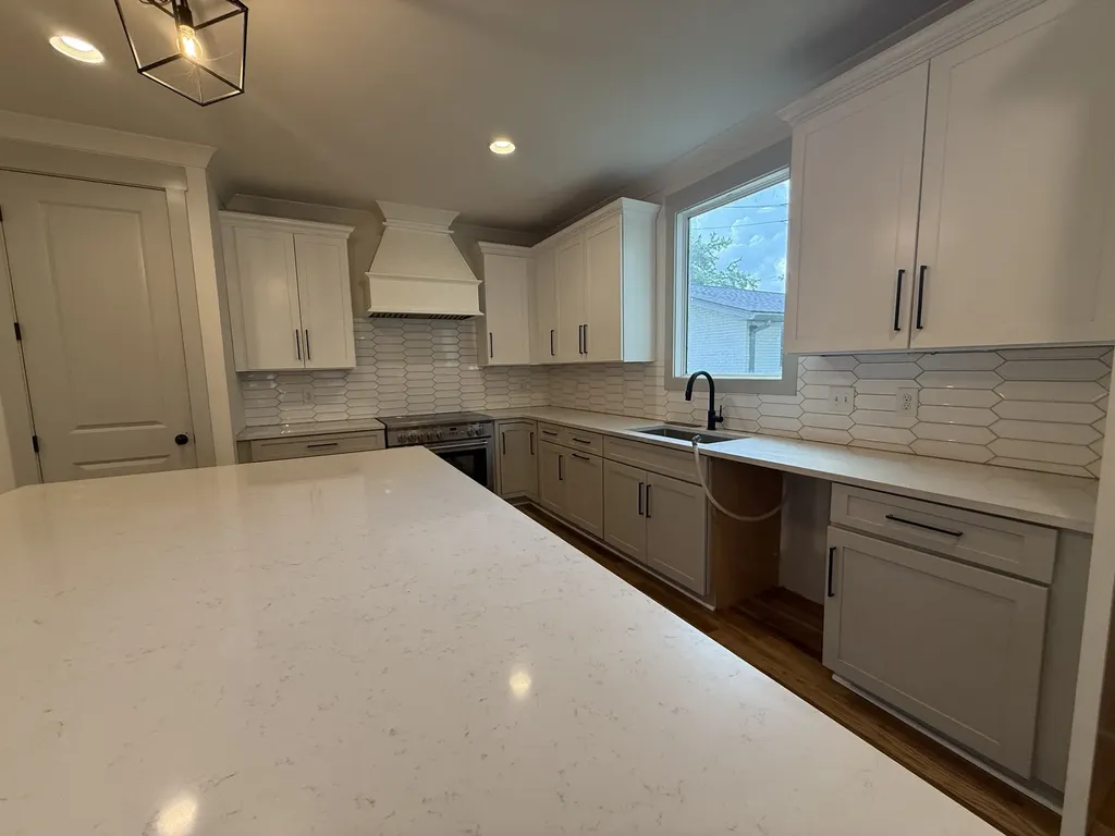 405A S 10th Street Nashville TN 37206
