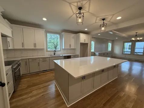 405A S 10th Street Nashville TN 37206