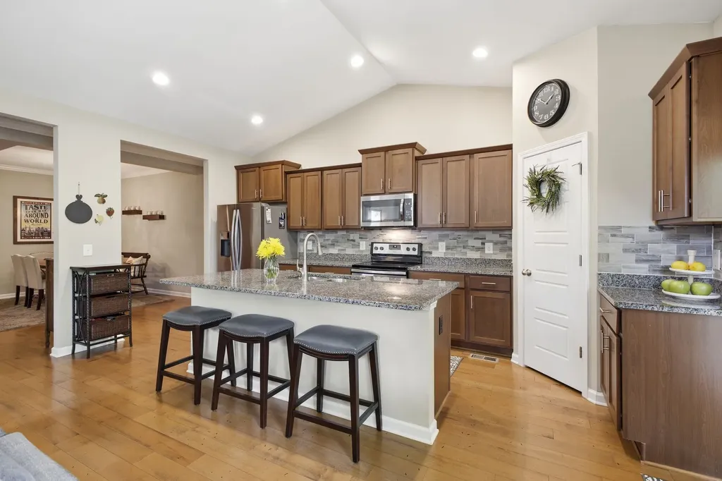 2753 Alvin Sperry Pass Mount Juliet TN 37122