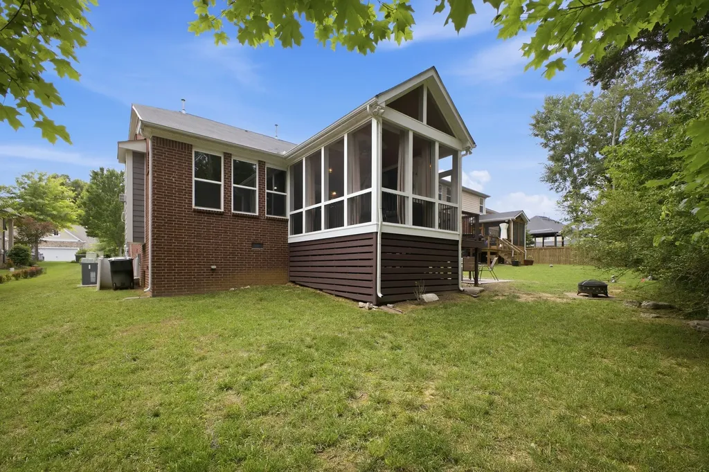 2753 Alvin Sperry Pass Mount Juliet TN 37122