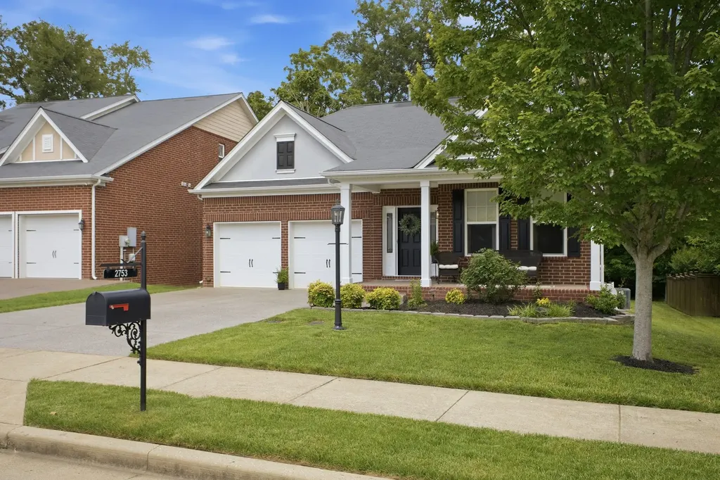 2753 Alvin Sperry Pass Mount Juliet TN 37122