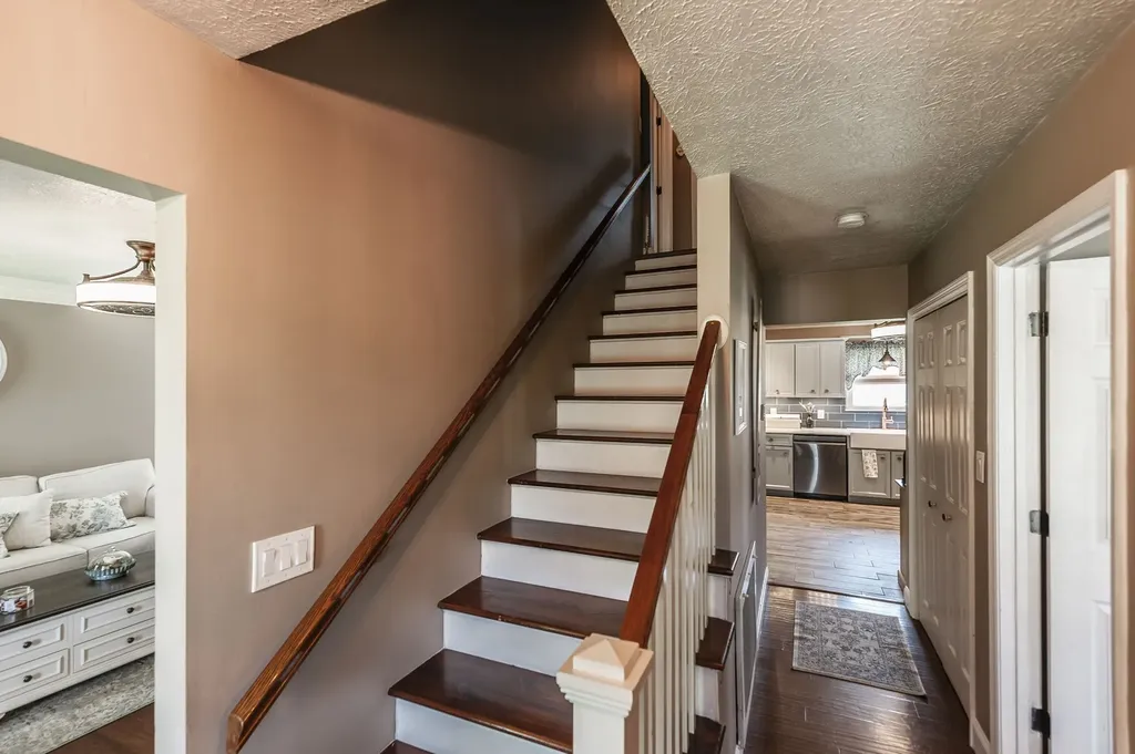 1511 Long Hollow Pike Gallatin TN 37066