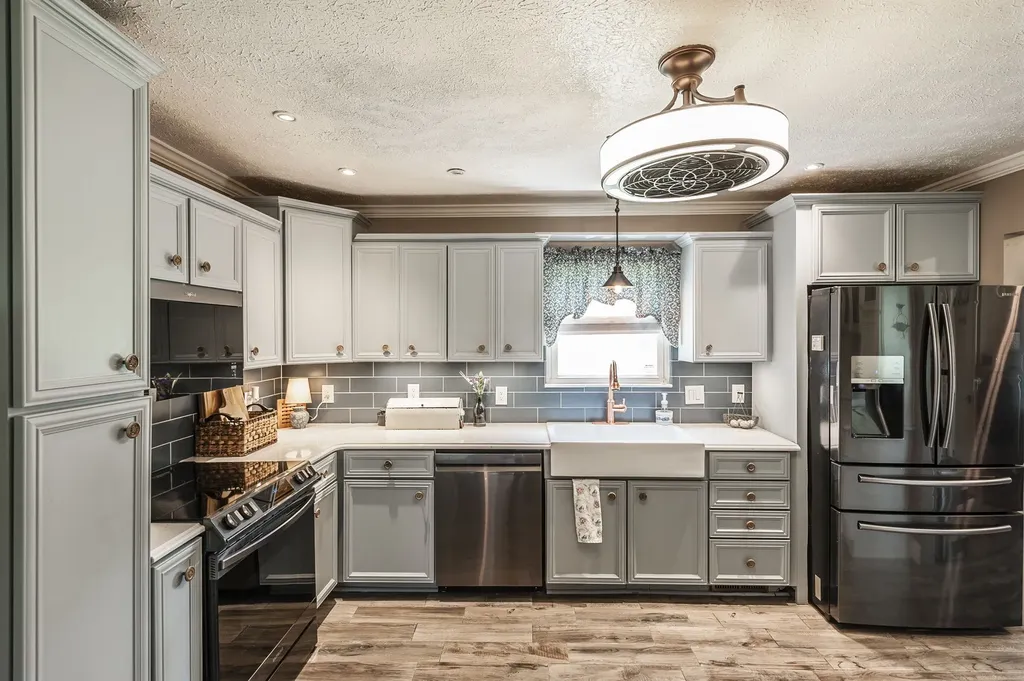 1511 Long Hollow Pike Gallatin TN 37066