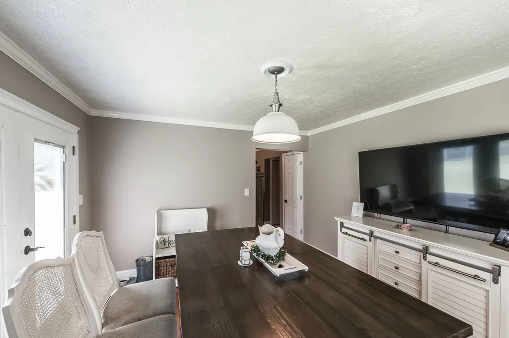 1511 Long Hollow Pike Gallatin TN 37066