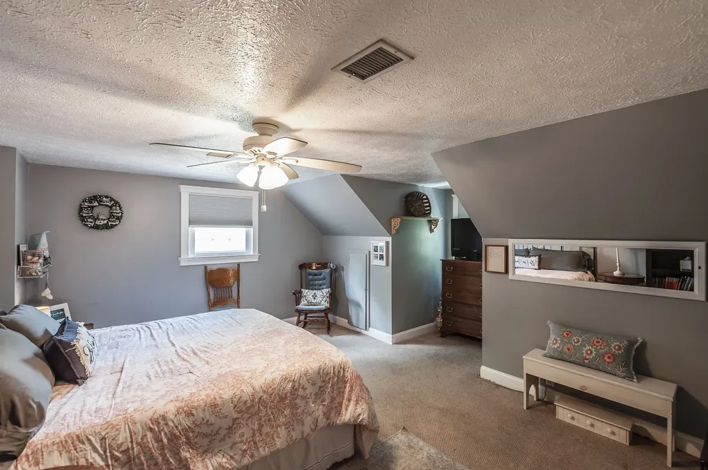 1511 Long Hollow Pike Gallatin TN 37066