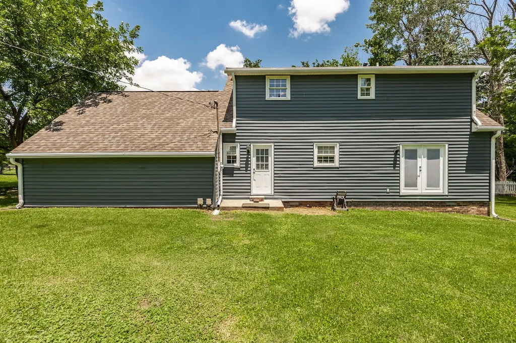 1511 Long Hollow Pike Gallatin TN 37066