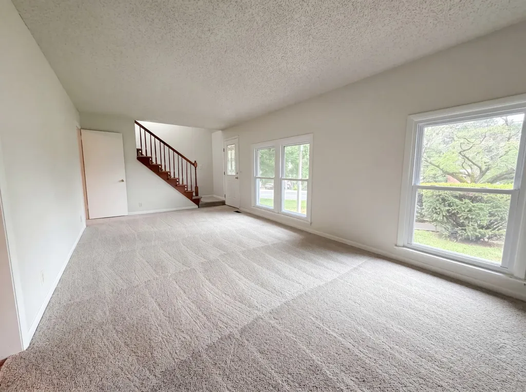 2536 Edge O Lake Drive Nashville TN 37217