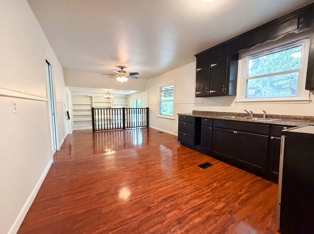 2536 Edge O Lake Drive Nashville TN 37217