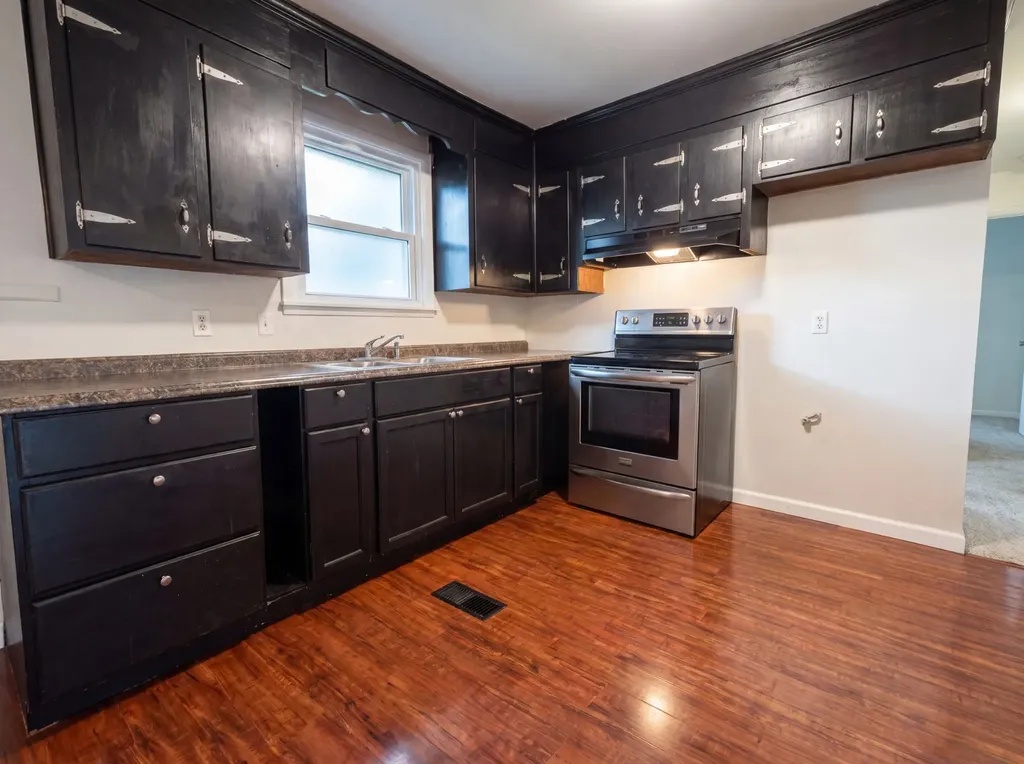 2536 Edge O Lake Drive Nashville TN 37217