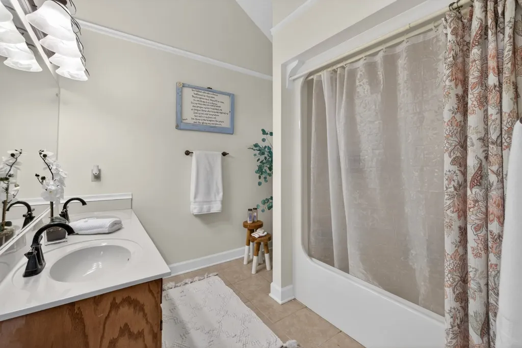 5205 SE Tater Peeler Road Lebanon TN 37090