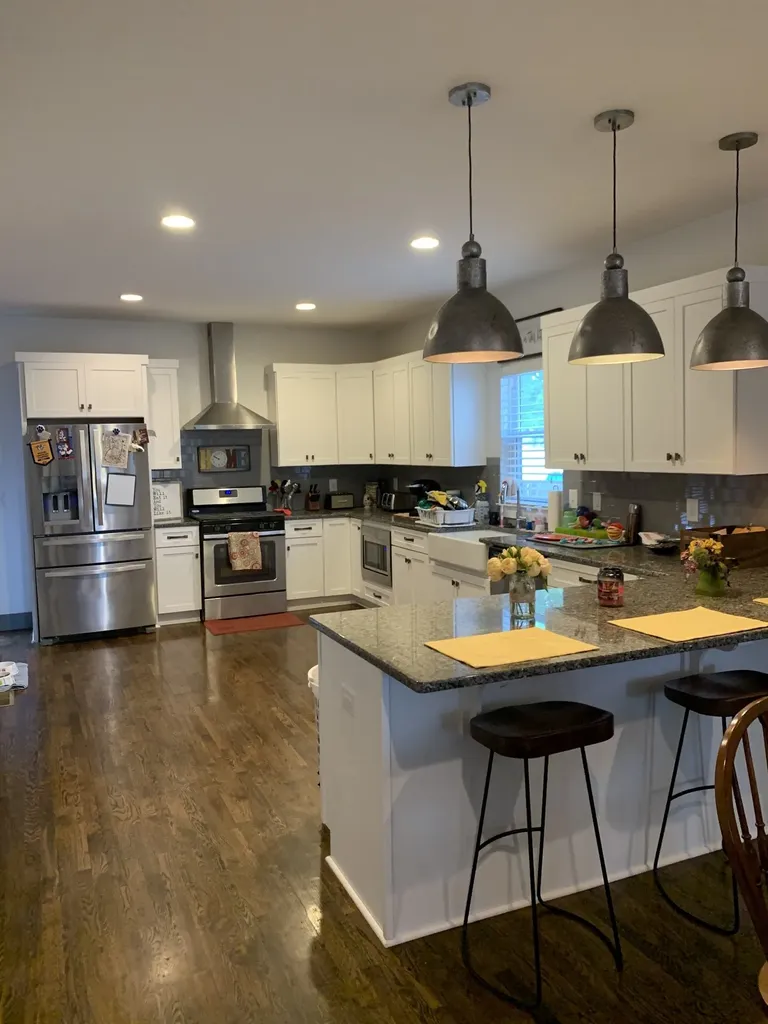 933B Thomas Avenue Nashville TN 37216