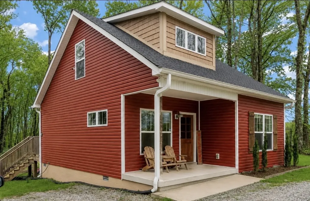 115 N Adams Street Adams TN 37010