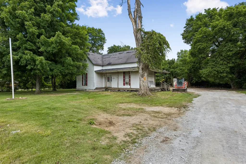 11476 Old Nashville Highway Smyrna TN 37167