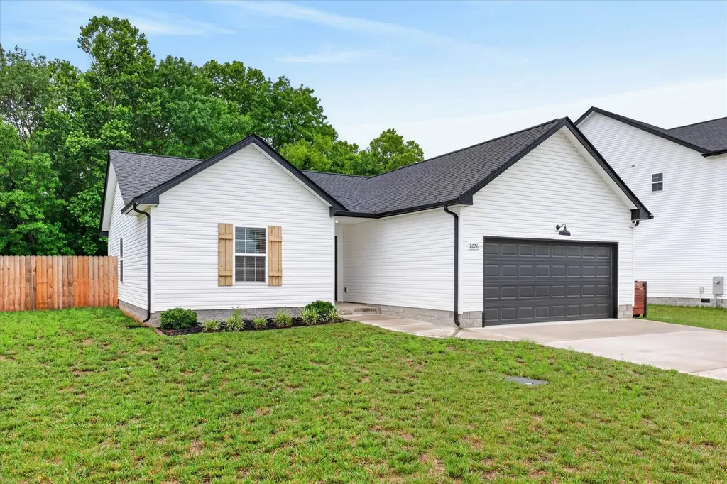 2026 Ireland Way Clarksville TN 37042