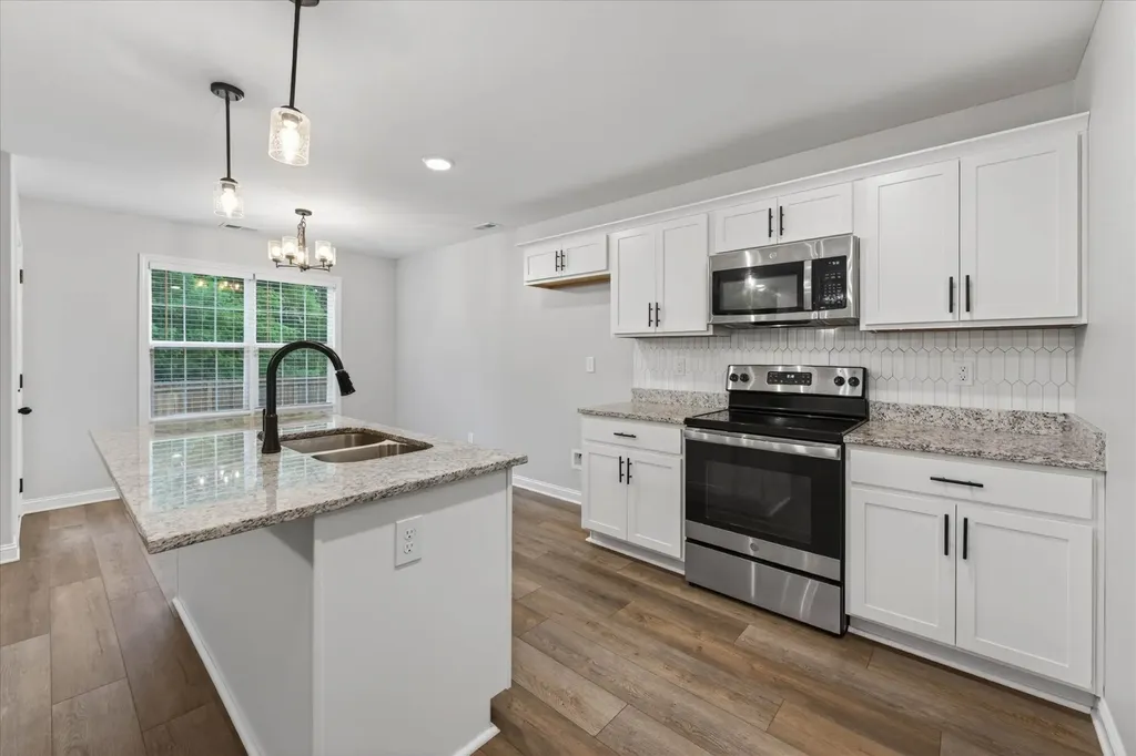 2026 Ireland Way Clarksville TN 37042