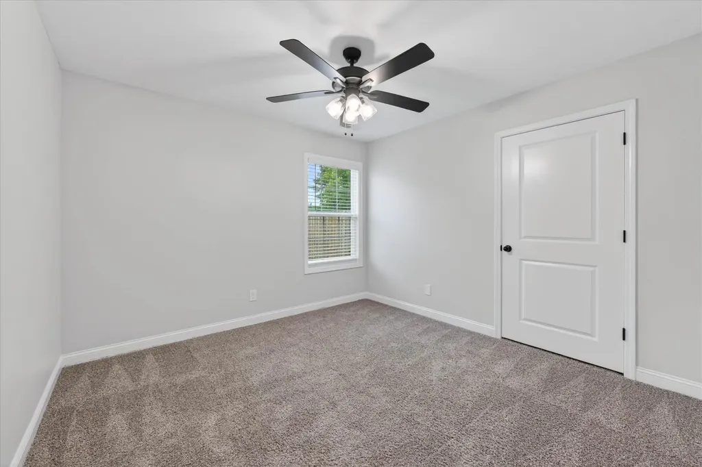 2026 Ireland Way Clarksville TN 37042