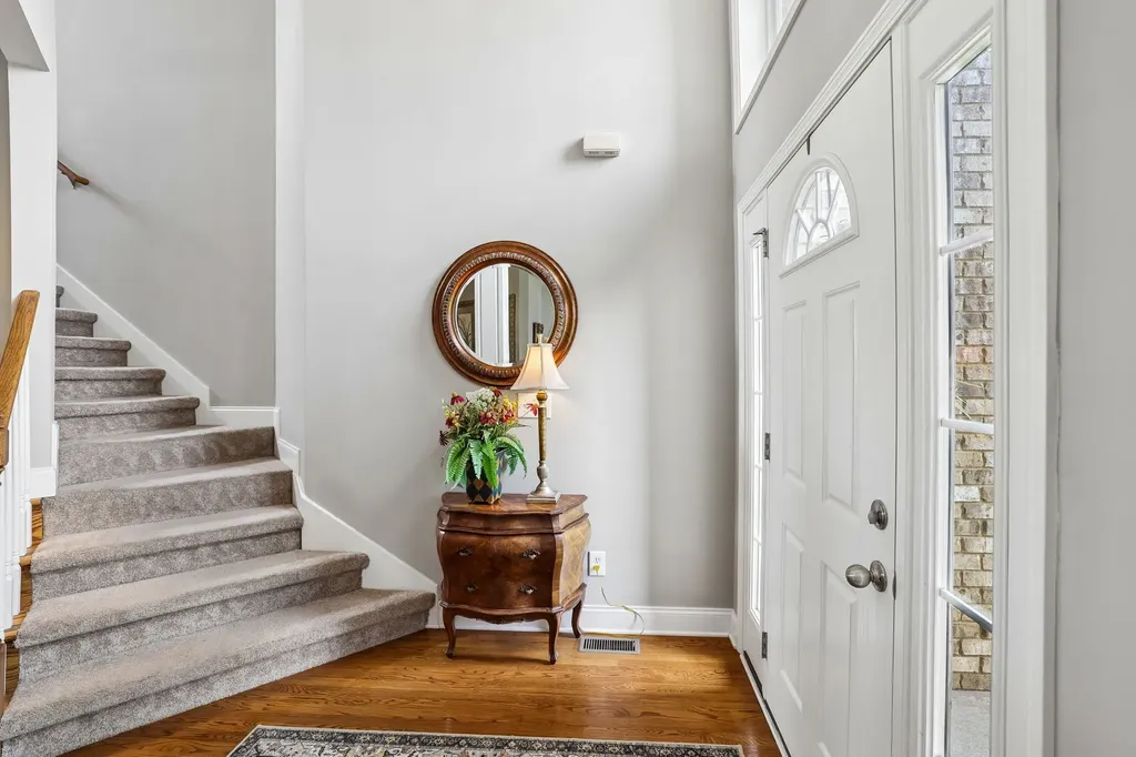 4228 Thoroughbred Lane Murfreesboro TN 37127