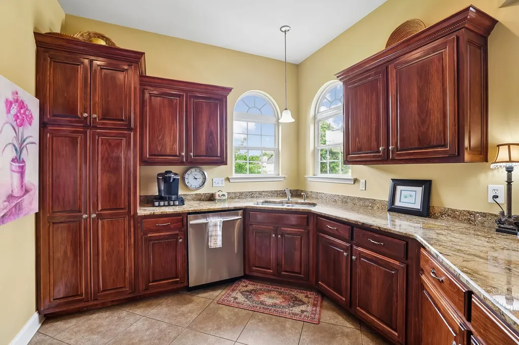 4228 Thoroughbred Lane Murfreesboro TN 37127