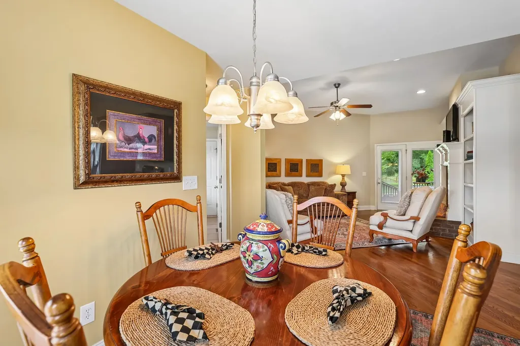 4228 Thoroughbred Lane Murfreesboro TN 37127