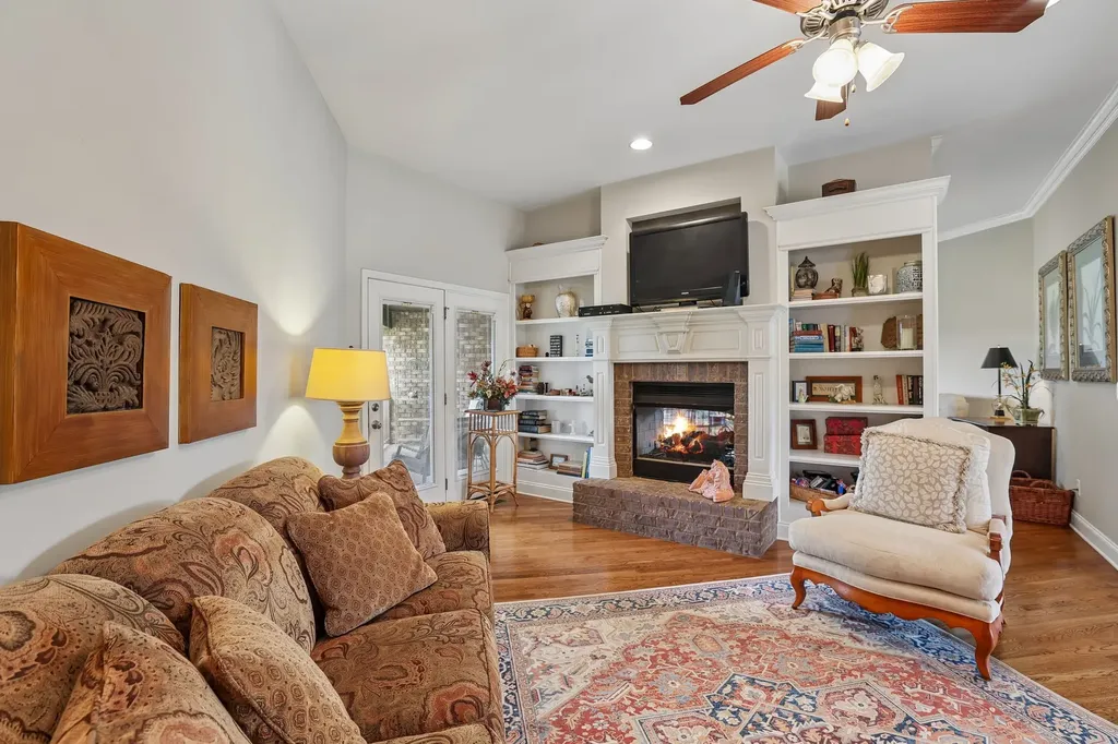 4228 Thoroughbred Lane Murfreesboro TN 37127