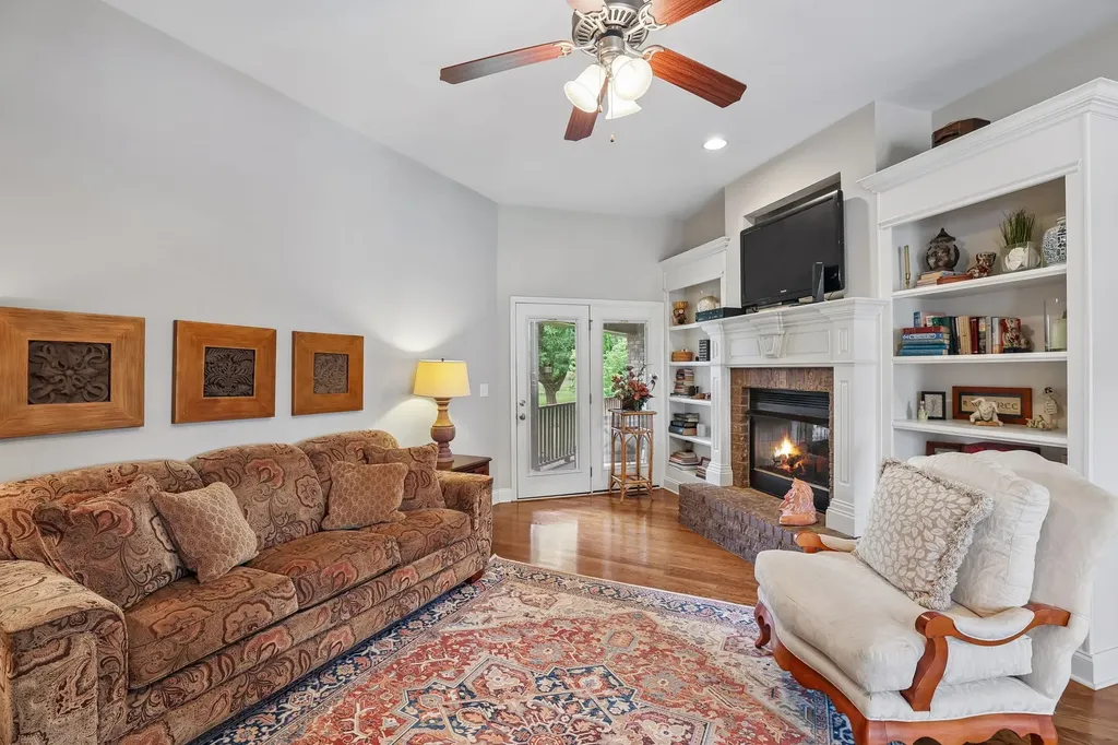 4228 Thoroughbred Lane Murfreesboro TN 37127