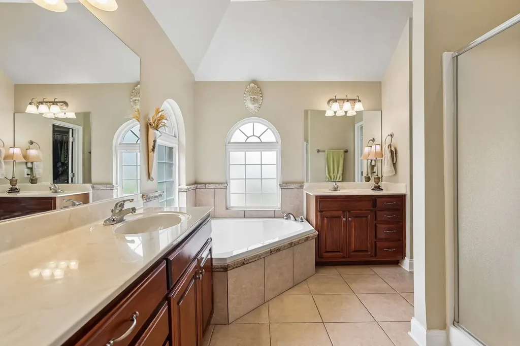 4228 Thoroughbred Lane Murfreesboro TN 37127