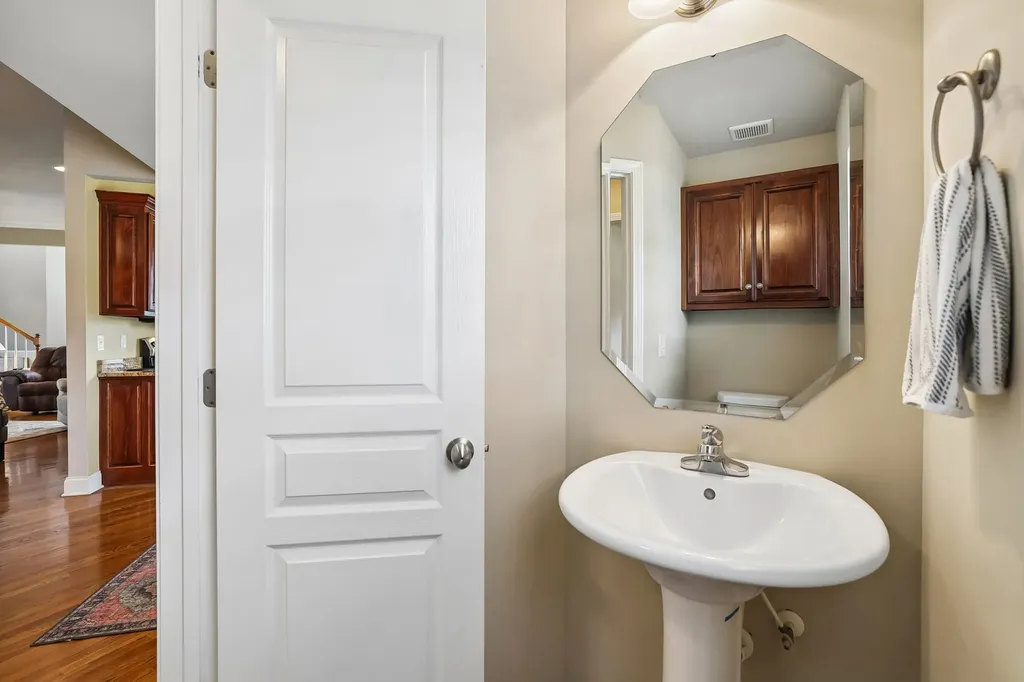 4228 Thoroughbred Lane Murfreesboro TN 37127