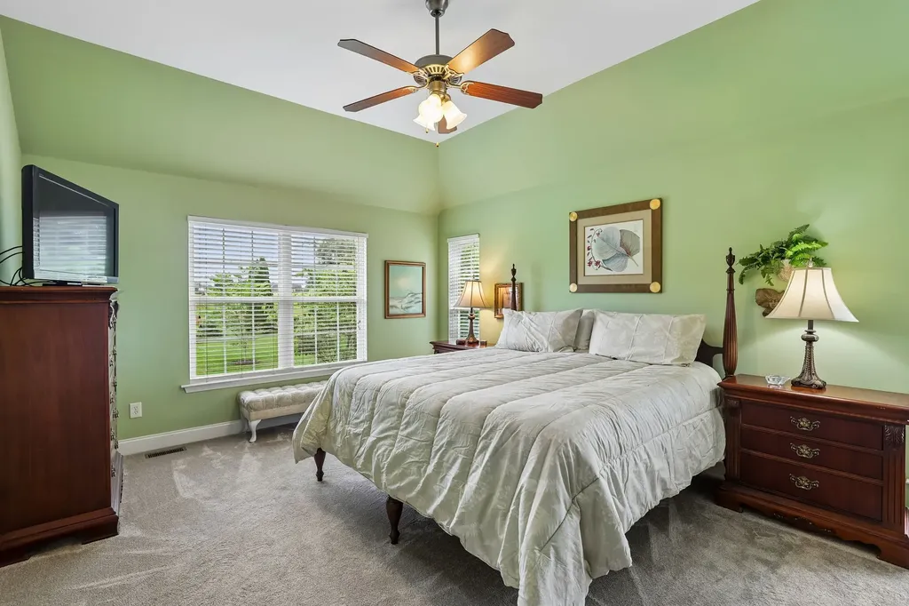 4228 Thoroughbred Lane Murfreesboro TN 37127