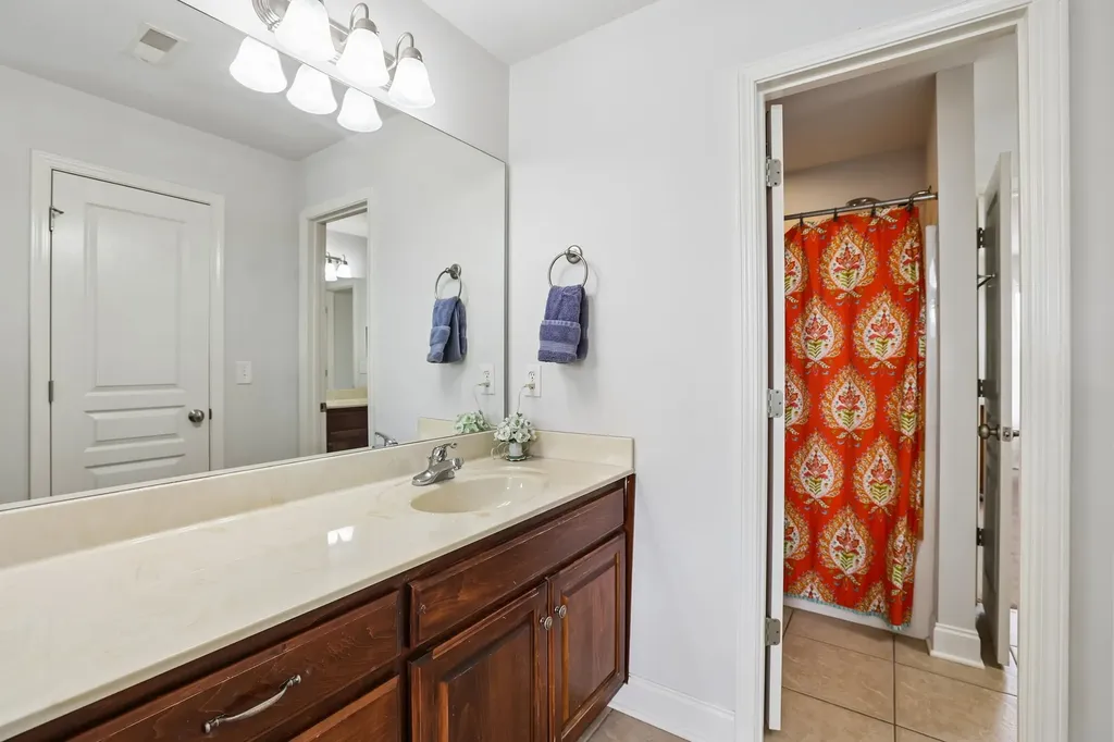 4228 Thoroughbred Lane Murfreesboro TN 37127
