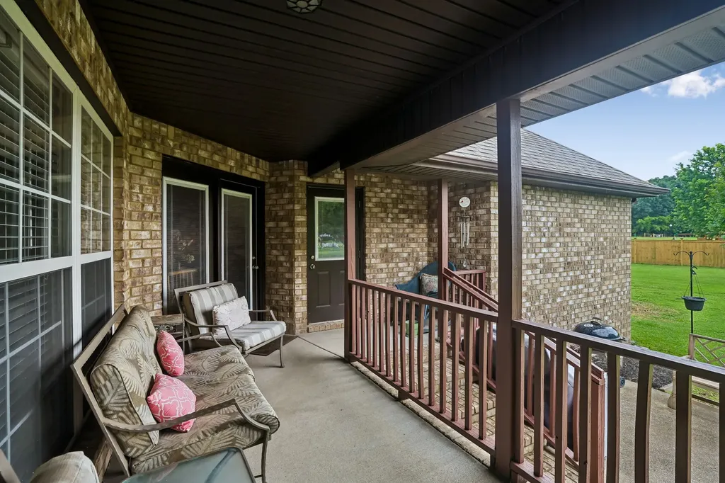 4228 Thoroughbred Lane Murfreesboro TN 37127