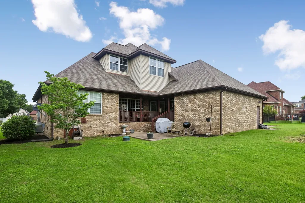 4228 Thoroughbred Lane Murfreesboro TN 37127
